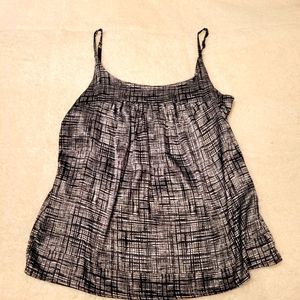 New York & Co camisole/tank top. Black and silver pattern. Size medium.